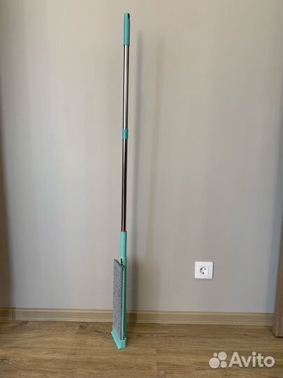 Швабра с отжимом новая