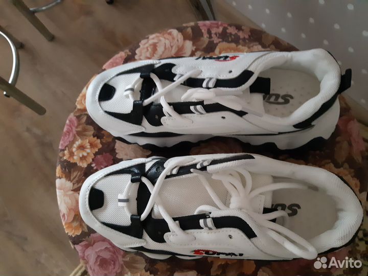 Кроссовки 36р