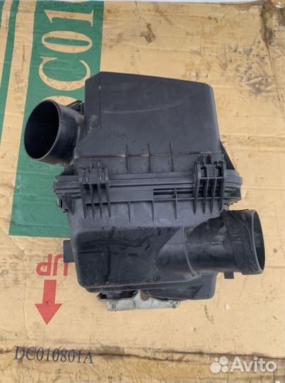 Корпус воздушного фильтра Toyota Camry V40