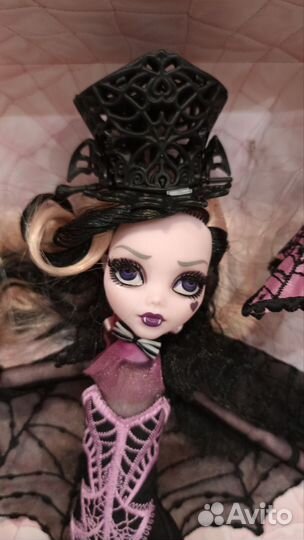 Кукла монстер хай дракулаура коллектор