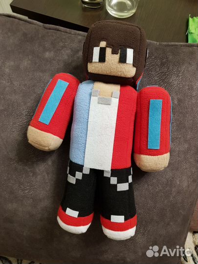 Две игрушки Майнкрафт
