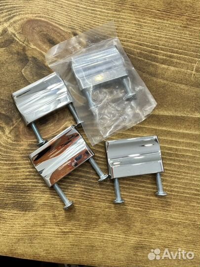 Ручки для тумбы, полки и т д