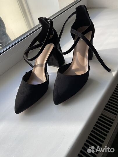 Босоножки женские