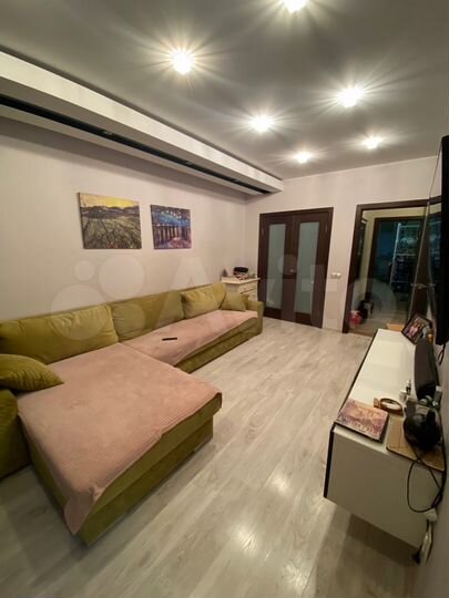 2-к. квартира, 70 м², 6/17 эт.