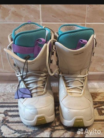 Сноуборд, ботинки, крепления, шлем, очки, чехол
