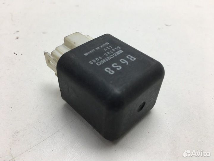 Реле Mazda Premacy CP8W fpde 1999