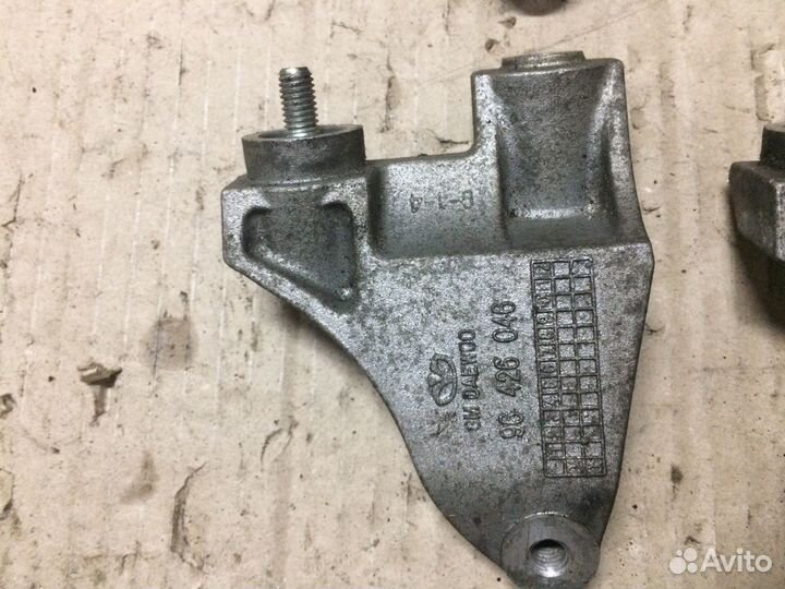 Опора генератора Chevrolet Aveo Lacetti