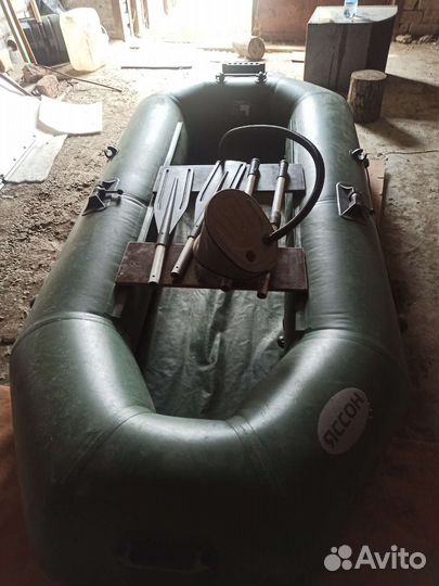 Лодка резиновая