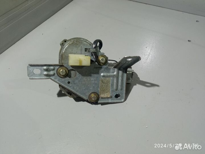 Моторчик заднего дворника nissan primera p10
