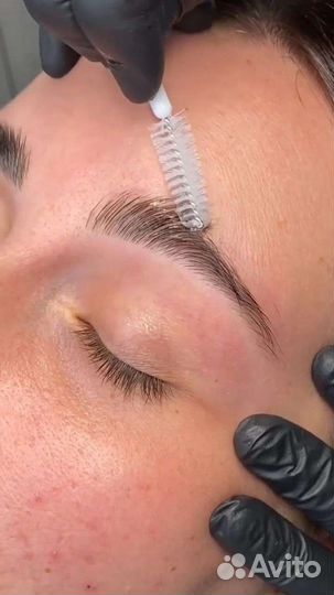 Окрашивание и ламинирование бровей