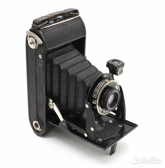 Voigtlander Bessa + Voigtar 6,3 (Germany, 1929)