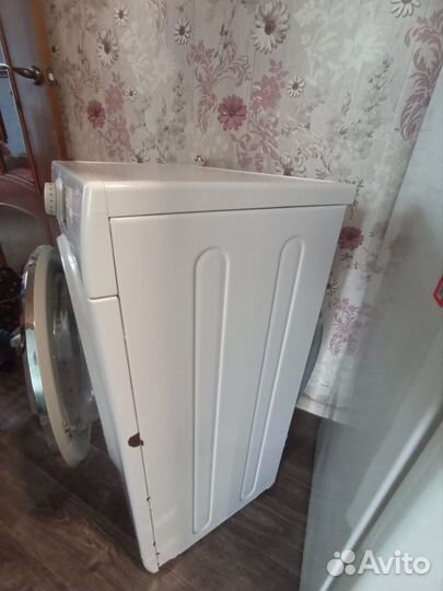 Стиральная машина Hotpoint aristoni