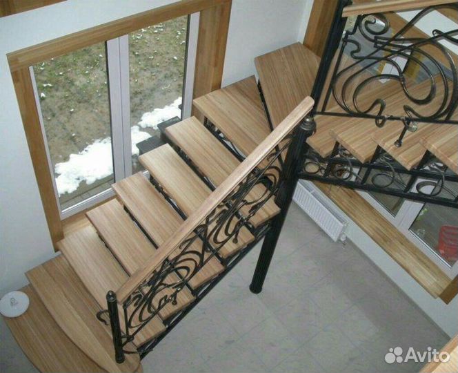 Металлическая лестница установка изготовление