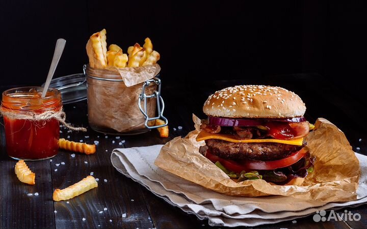 Сотрудник фаст фуд