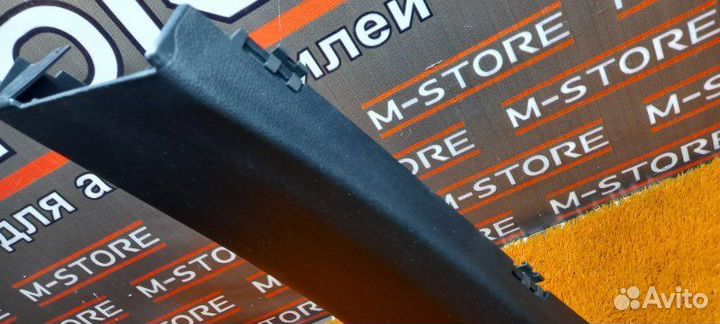 Обшивка стойки левая Mercedes-Benz E-Class W212