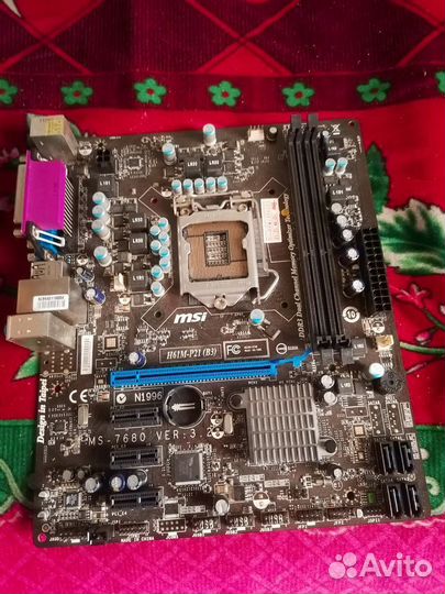 Материнская плата