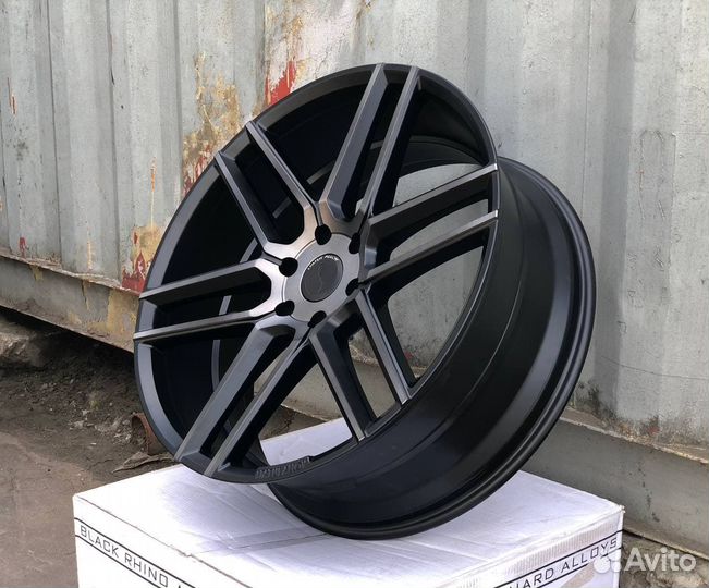 Диски Status R24 на Cadillac Escalade Infiniti QX