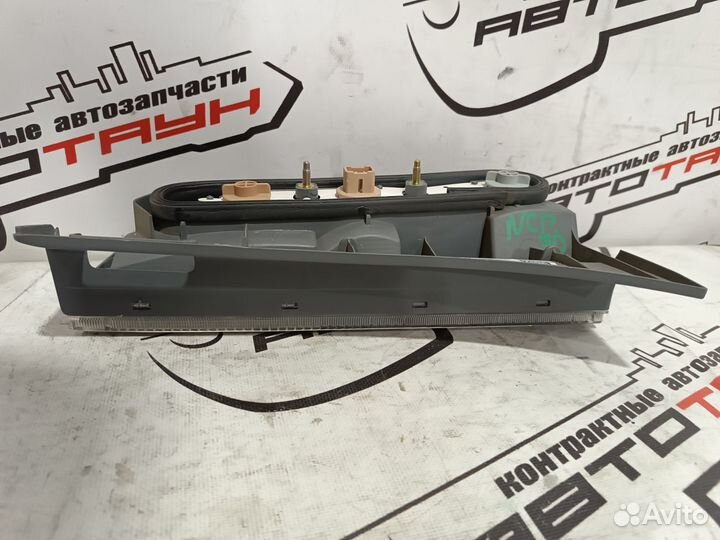 Фонарь toyota BB NCP30 NCP31 NCP34 NCP35 52118 лев