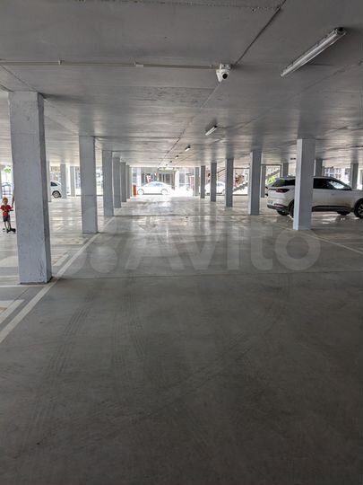 Машиноместо, 14 м²