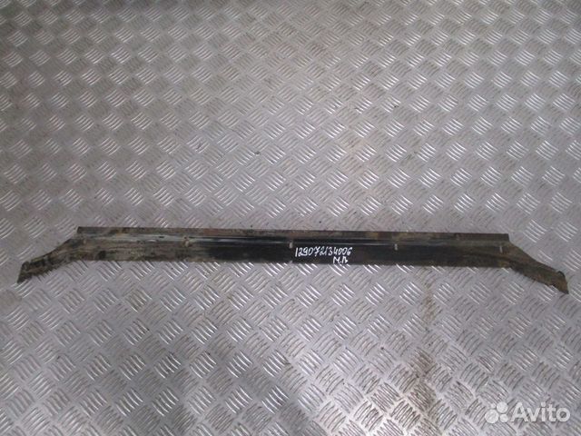 Кронштейн проводки передний за бампером Mercedes-B