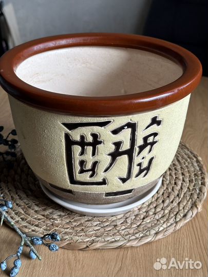 Керамический горшок для цветов