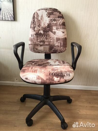 Компьютерное кресло
