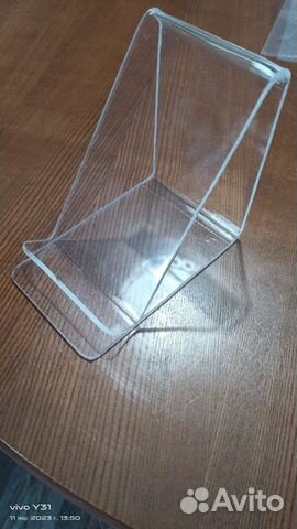 Подставка под телефон из оргстекла
