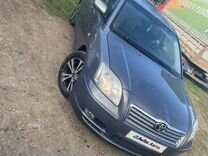 Toyota Avensis 1.8 MT, 2005, 256 851 км, с пробегом, цена 680 000 руб.