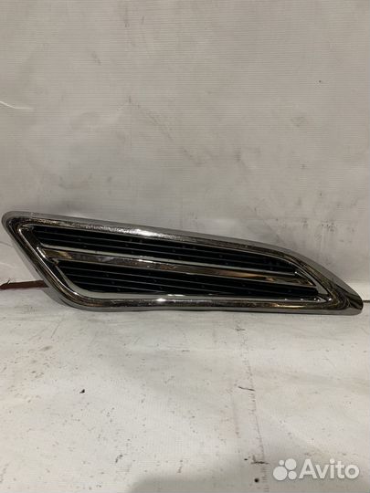 Накладка крыла Nissan Patrol Y62 638281LA0A