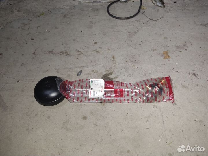 Попловочный клапанн