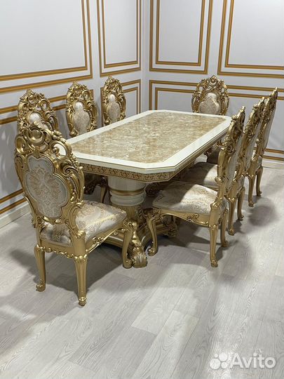 Столы и стулья