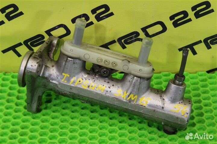 Главный тормозной цилиндр Toyota Ipsum SXM15 3S-FE