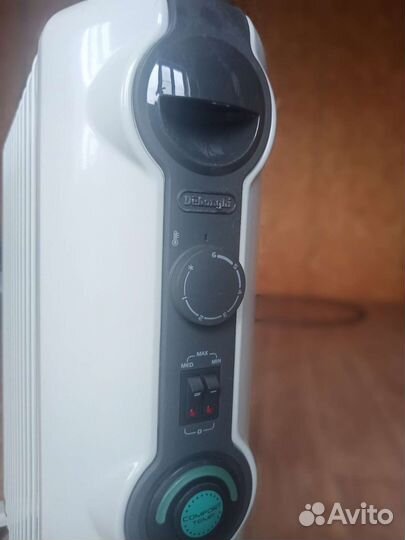 Обогреватель масляный DeLonghi