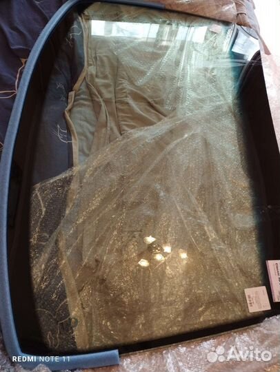 Лобовое стекло 8G001986 Renault Megane 1995-2003