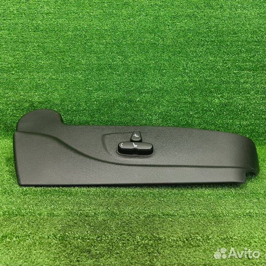 Накладка на сиденье правая SsangYong Actyon 2 SUV