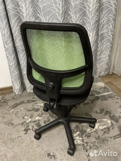 Компьютерное кресло ортопедическое