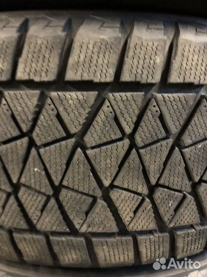 Bridgestone Blizzak DM-V2 255/55 R18 109T