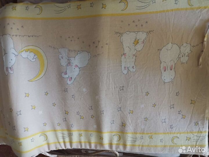 Бортики на детскую кроватку