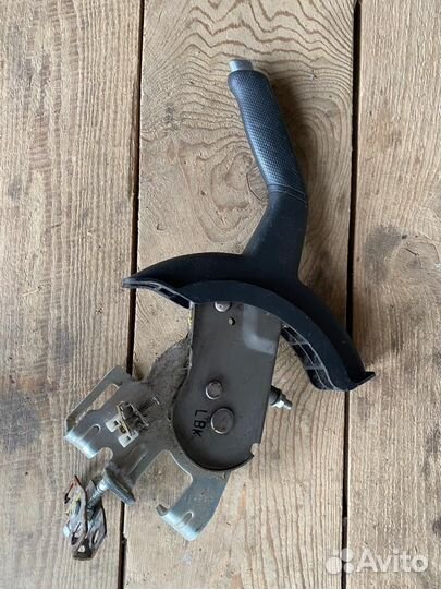 Hyundai Solaris 1 рычаг стояночного тормоза