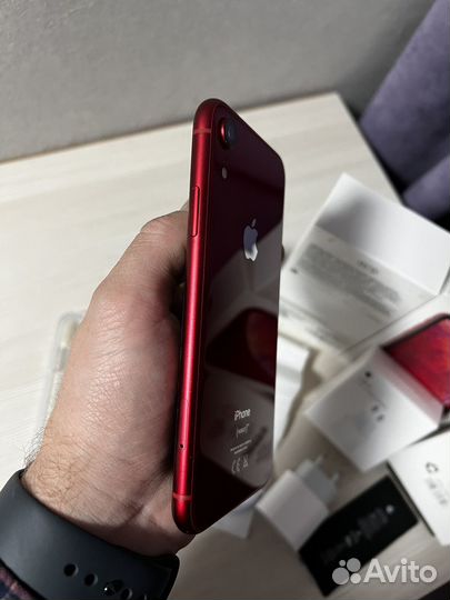iPhone Xr, 64 ГБ