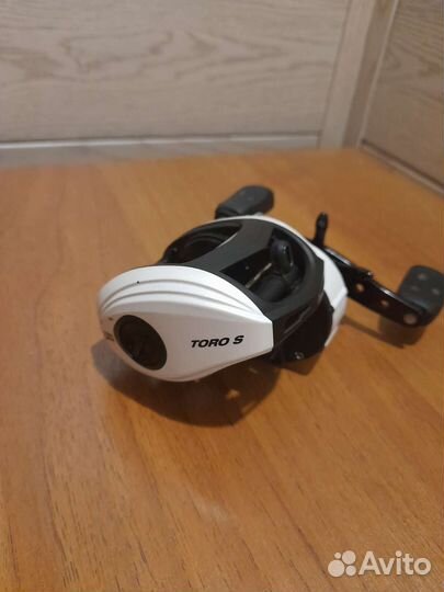 Катушка мультипликаторная Abu Garcia Revo Toro S