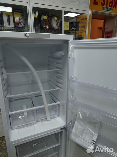 Холодильник новый