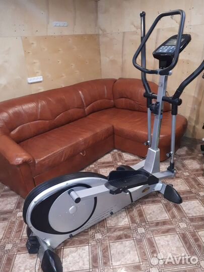 Тренажёр эллипсоидный