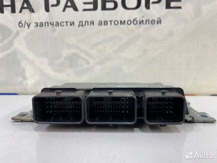 Блок управления двигателем (эбу ) Renault Logan
