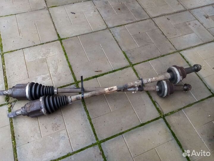 Привод задний Renault Duster