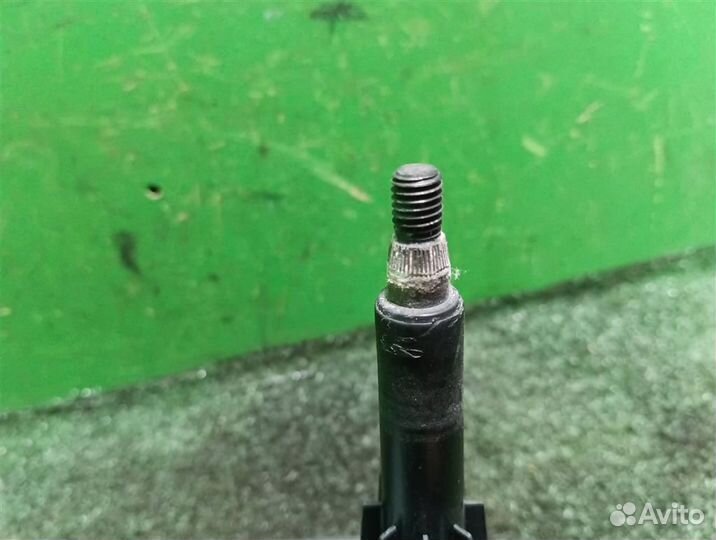 Мотор стеклоочистителя задний Citroen C5 2009