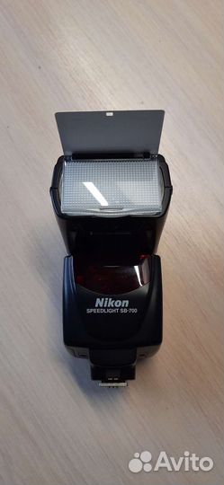 Фотовспышка Nikon Speedlight SB-700