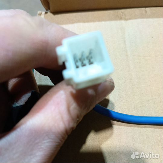 Кнопка для подогрева руля Киа спортаж 3