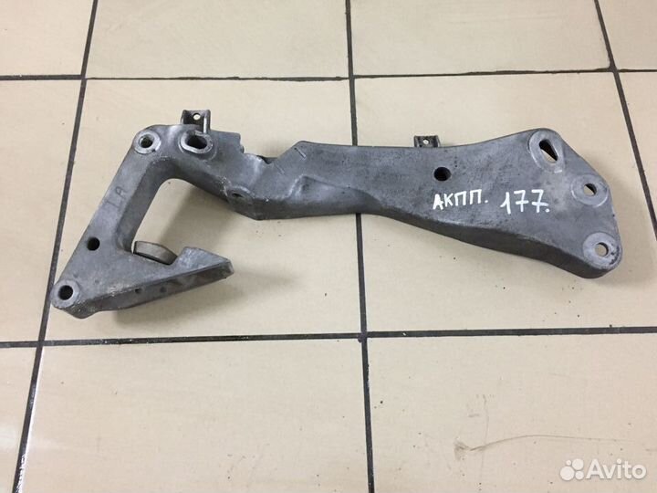 Кронштейн опора двс АКПП BMW 5 E60 рестайлинг