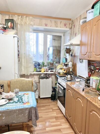 3-к. квартира, 64 м², 1/4 эт.